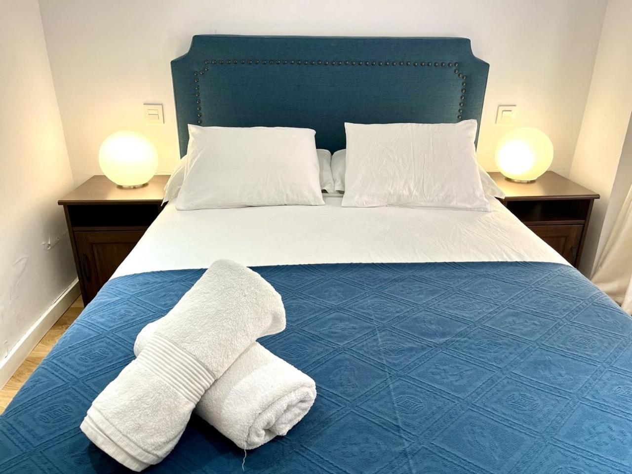 Dplace To Be - Exclusive Apartments In Historic Center Madrid Room photo